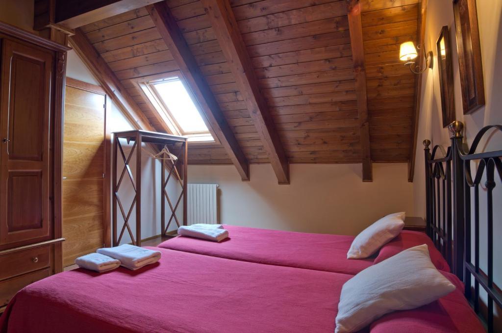 Apartamentos Casa Lavedan Tramacastilla de Tena Quarto foto